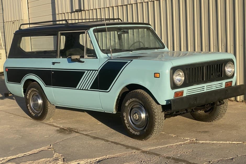 1974 International Harvester Scout sold for $13,500