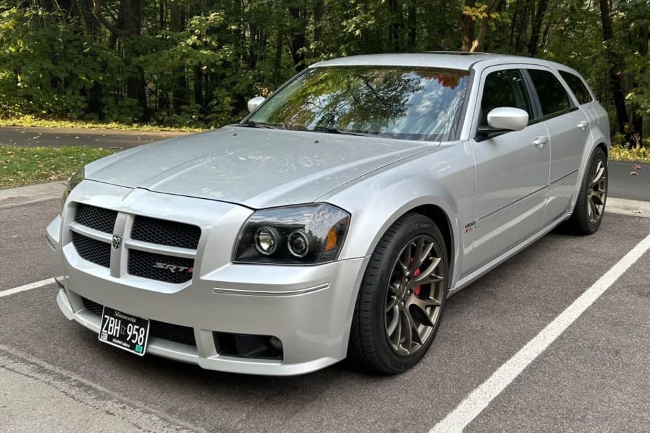 2006 Dodge Magnum sold for $17,000