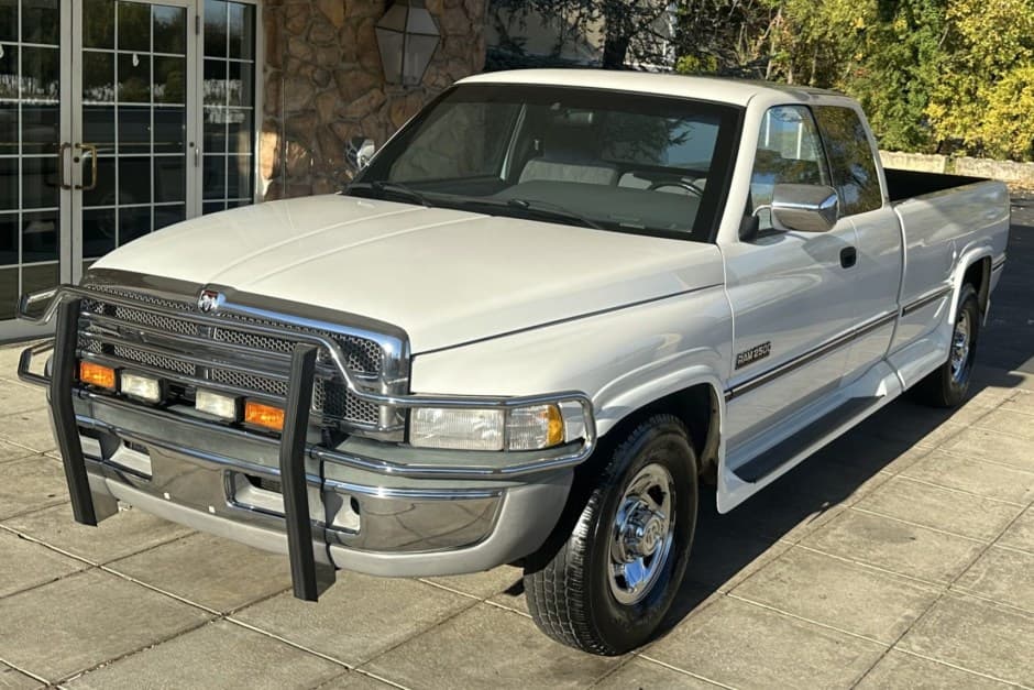 1997 Dodge Ram (1994-2001) sold for $16,250