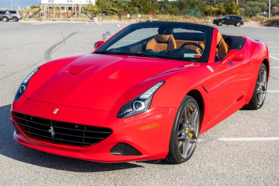 2016 Ferrari California sold for $125,000