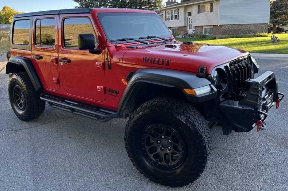 2022 Jeep Wrangler JL (2018+) sold for $30,500