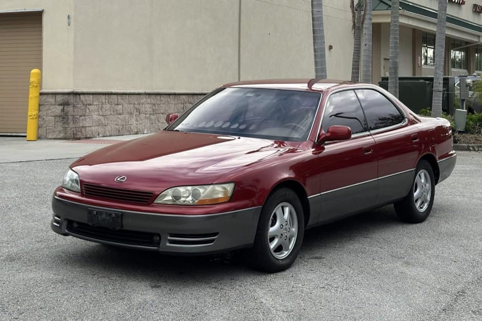 1992 Lexus ES sold for $5,500