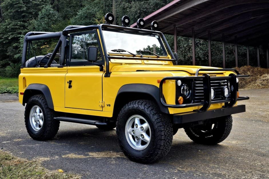 1995 Land Rover Defender 90 NAS sold for $83,500
