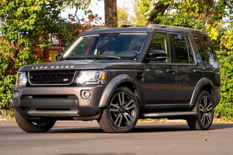 2016 Land Rover LR4 sold for $34,500