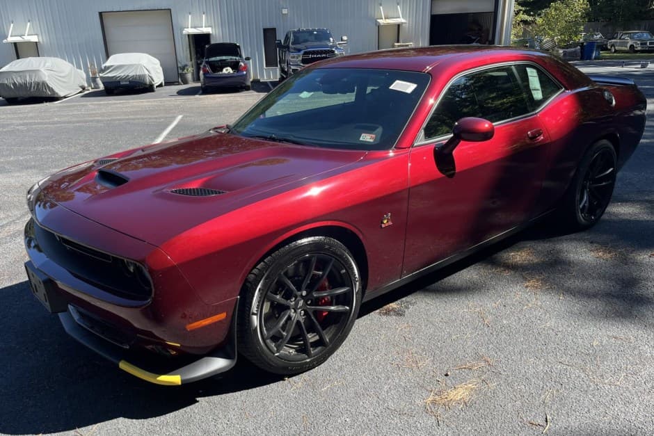 2023 Dodge Challenger (non-SRT, 2009-2023) sold for $40,250