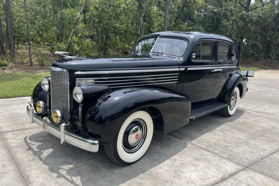 1938 LaSalle Series 50 sold for $18,100
