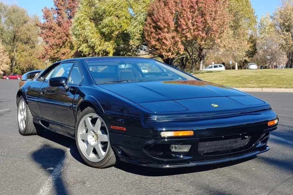 1997 Lotus Esprit sold for $40,000