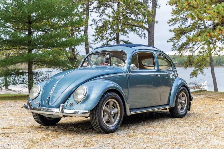 1955 Volkswagen Beetle (Oval Window) sold for $24,000
