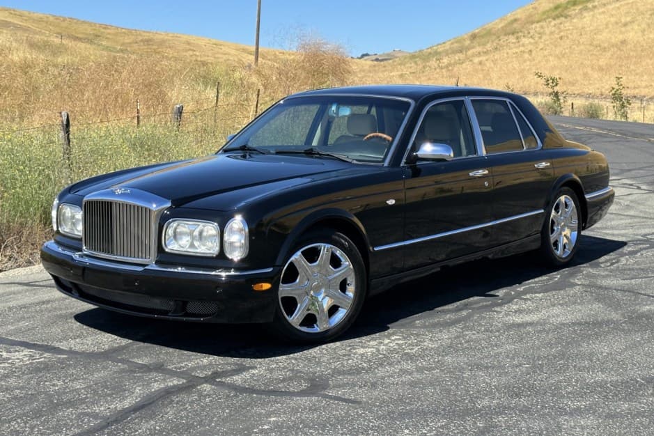 2004 Bentley Arnage sold for $27,300