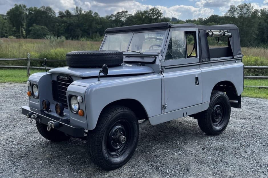 1968 Land Rover Series 88 sold for $20,000