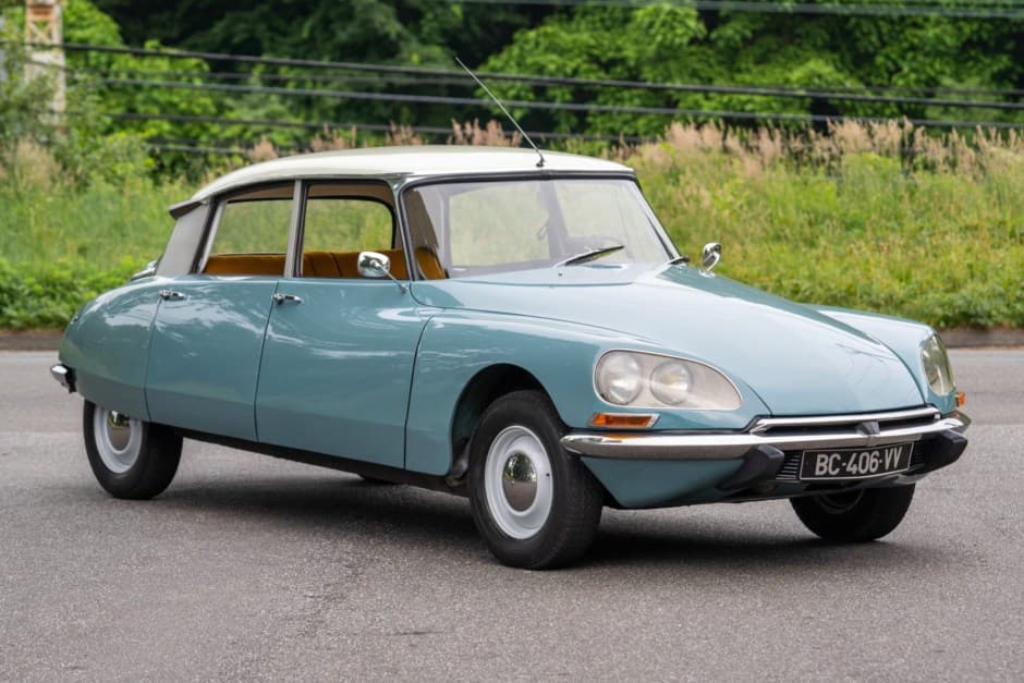 1968 Citroen DS sold for $23,750