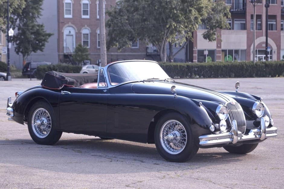 1960 Jaguar XK150 sold for $97,000