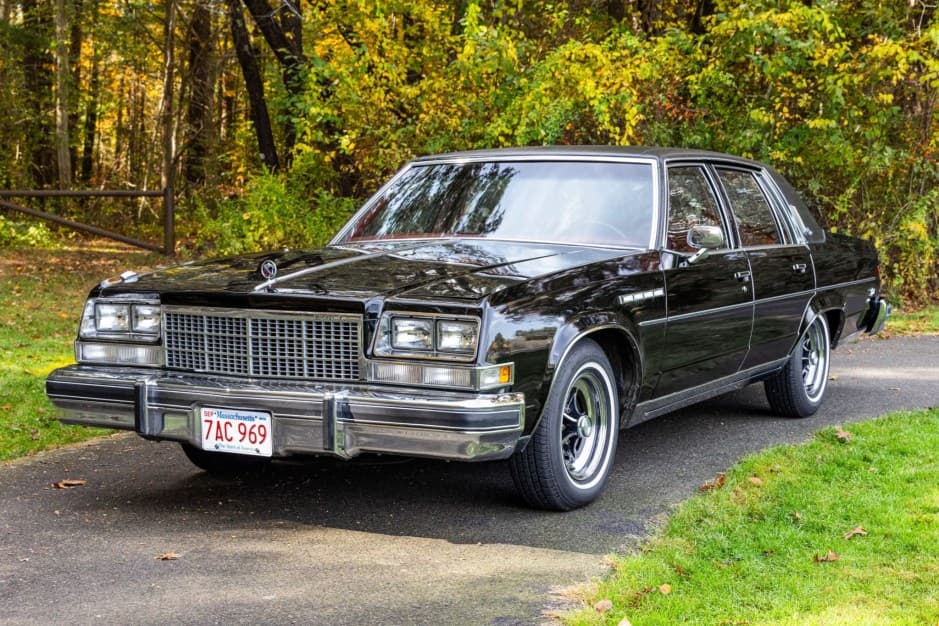 1977 Buick Electra sold for $7,800