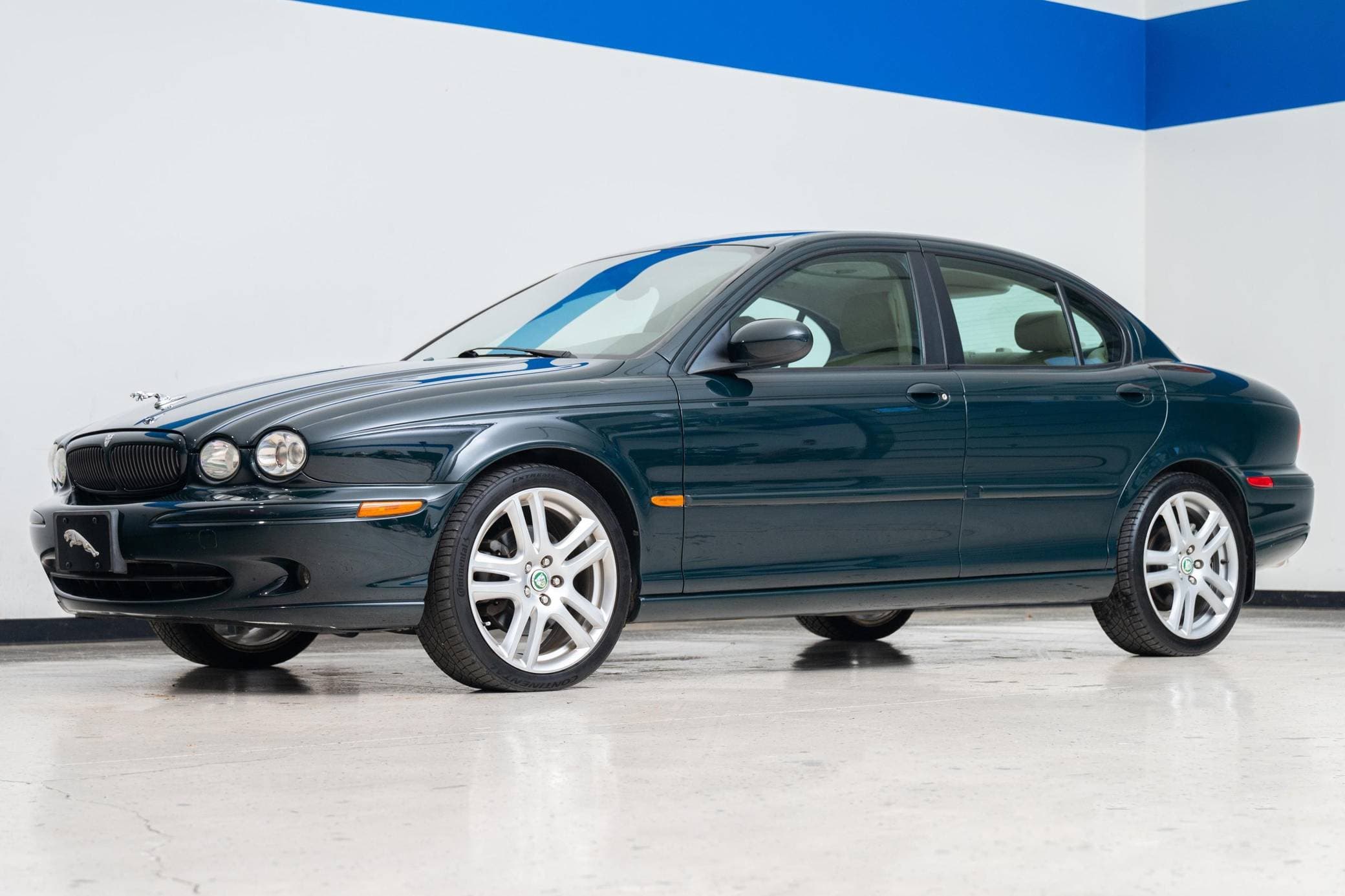 2004 Jaguar X-Type sold for $7,500