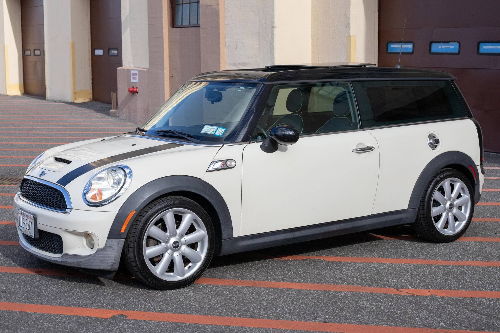 2008 MINI Cooper Clubman sold for $3,690