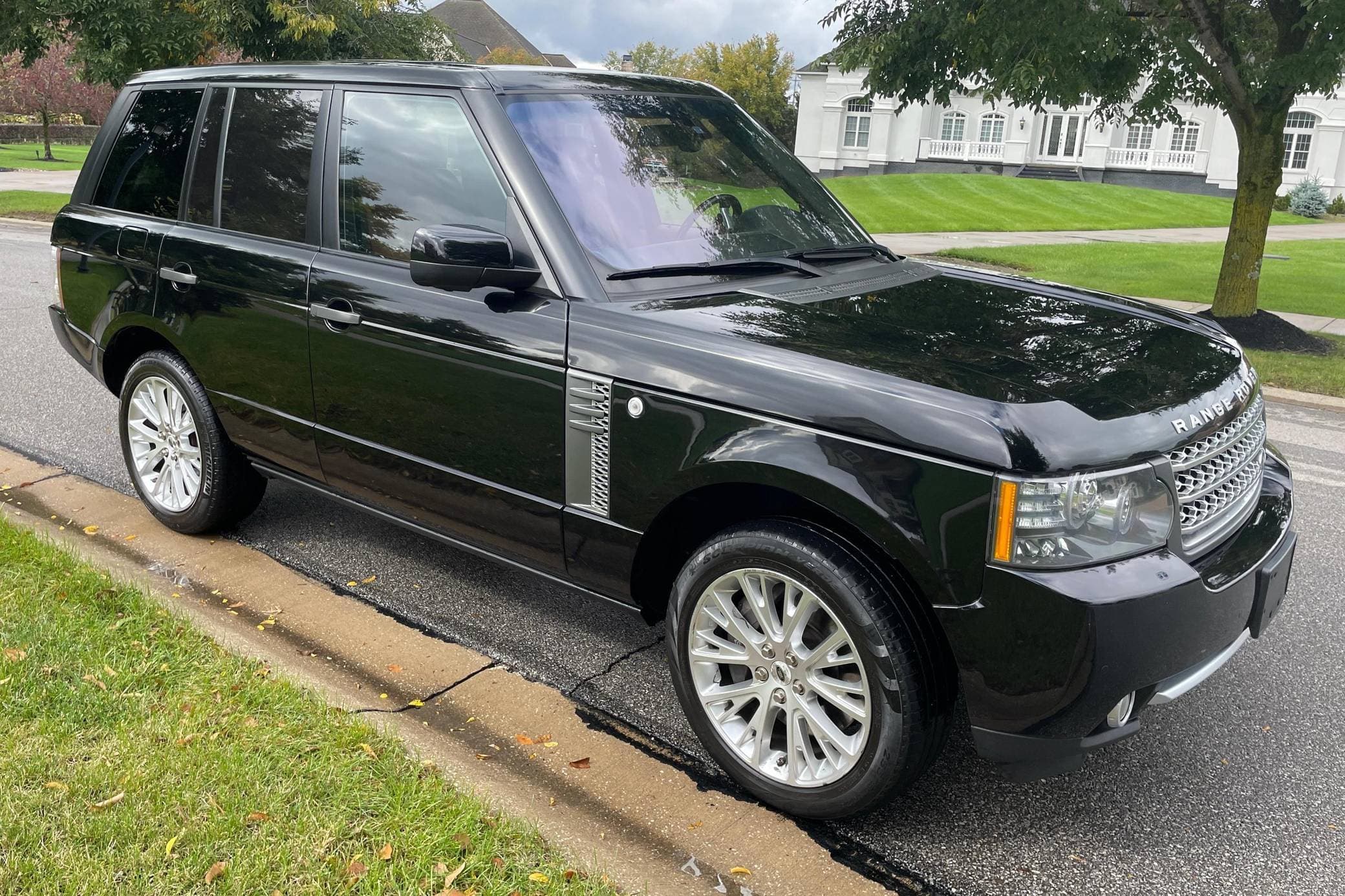 2011 Land Rover Range Rover sold for $12,500