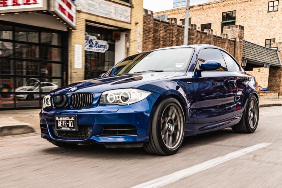 2009 BMW E82/E88 1-Series sold for $21,000