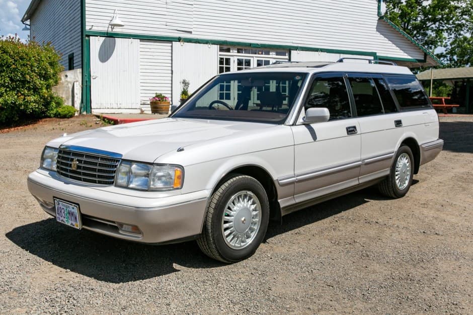 1995 Toyota Crown sold for $12,500