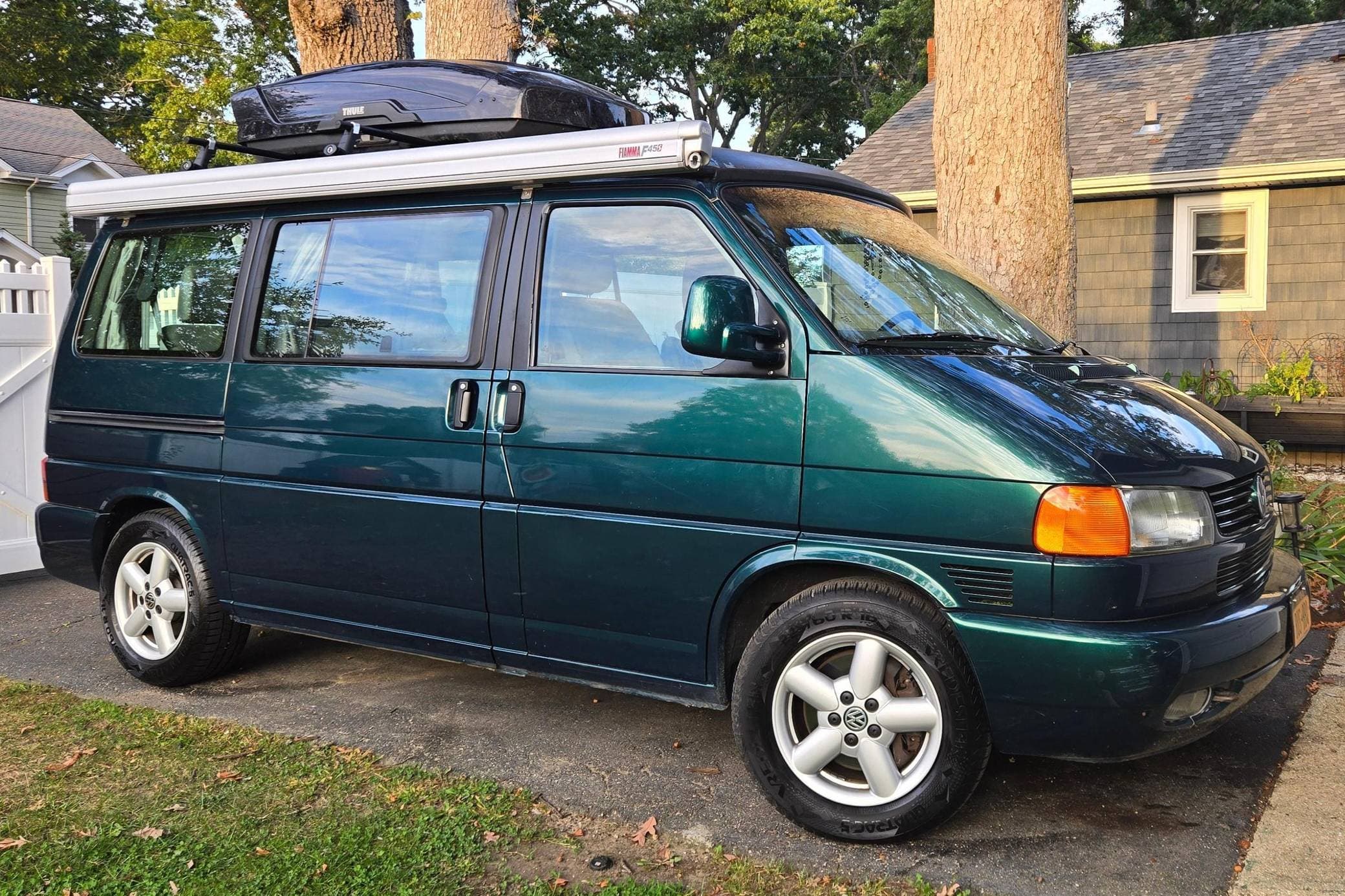 2003 Volkswagen Eurovan sold for $11,500