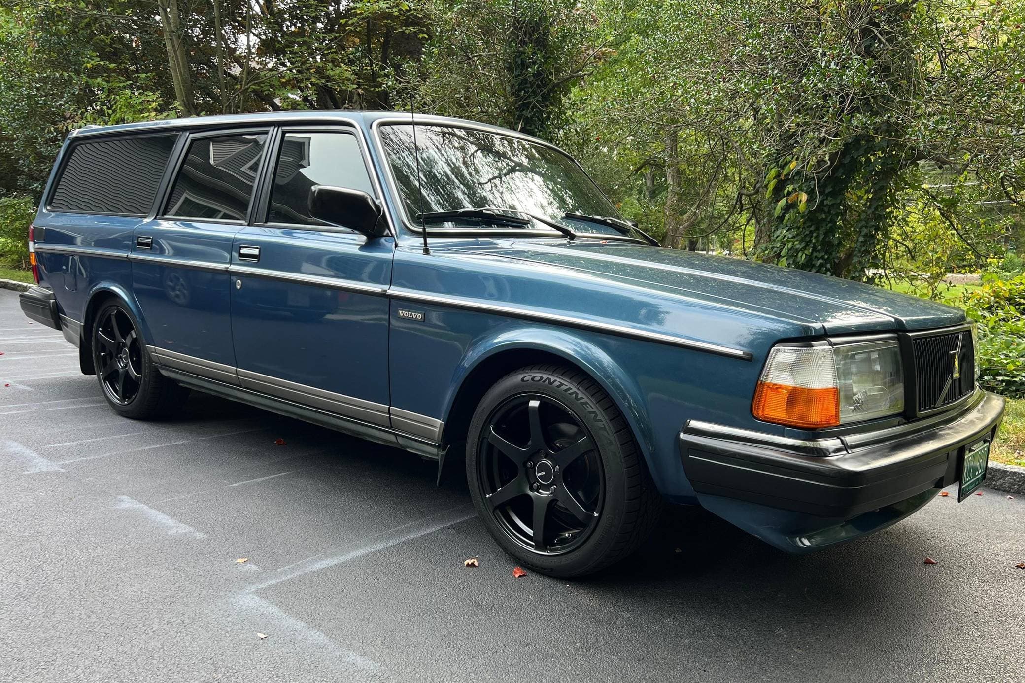 1988 Volvo 240 sold for $10,000