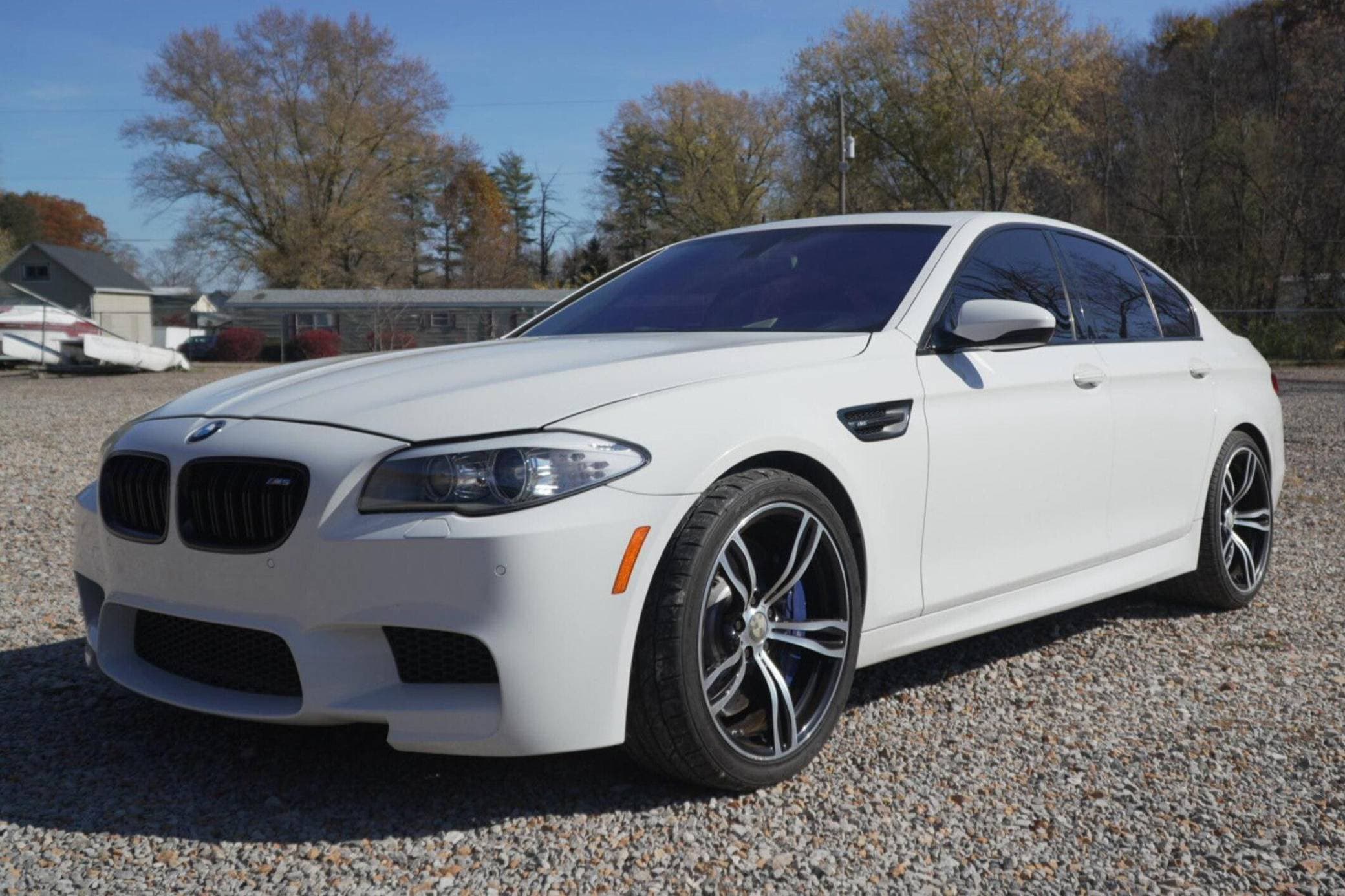 2013 BMW F10 M5 sold for $16,000