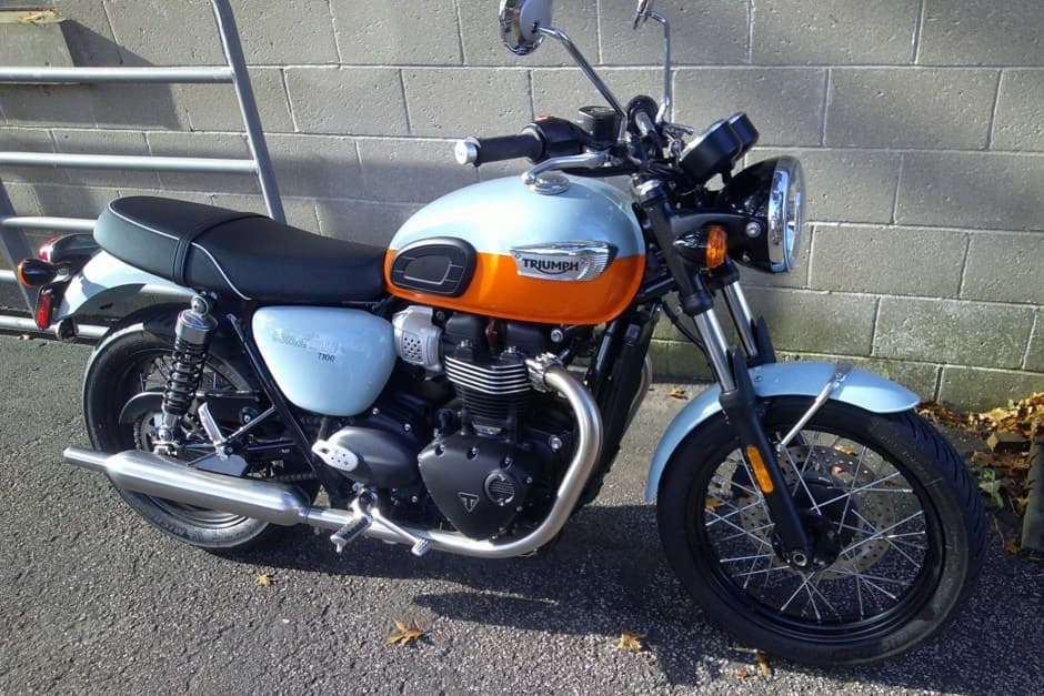 2023 Triumph New Bonneville (2000+) sold for $7,600