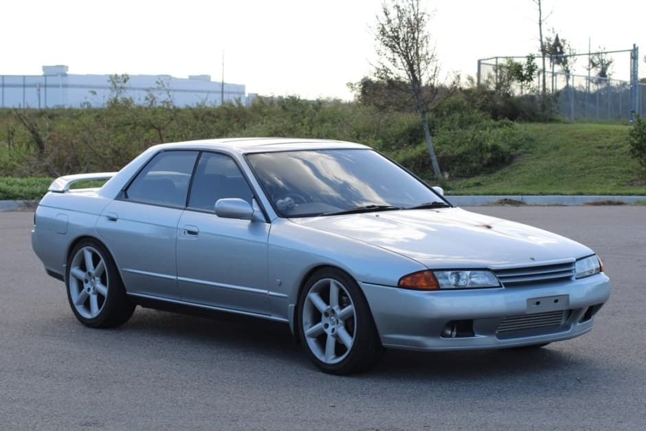 1990 Nissan R32 Skyline sold for $16,250