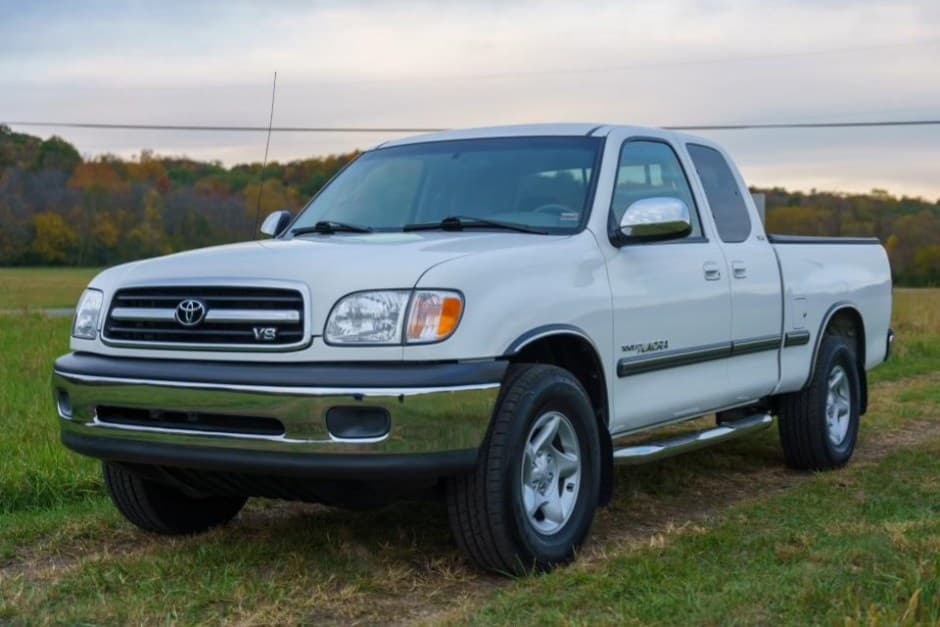 2000 Toyota Tundra (XK30/XK40 2000-2006) sold for $29,500