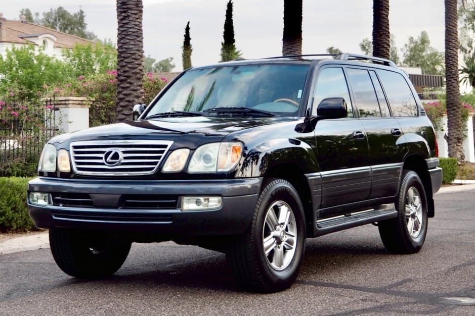 2006 Lexus LX470 sold for $27,500