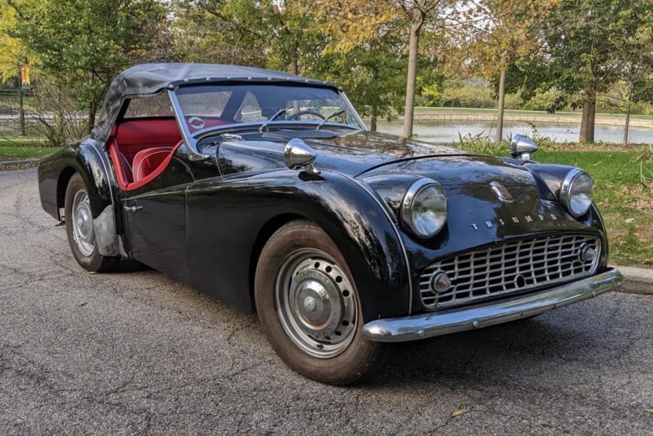 1960 Triumph TR3 sold for $6,000