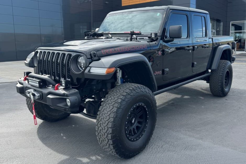 2021 Jeep Pickup sold for $62,000