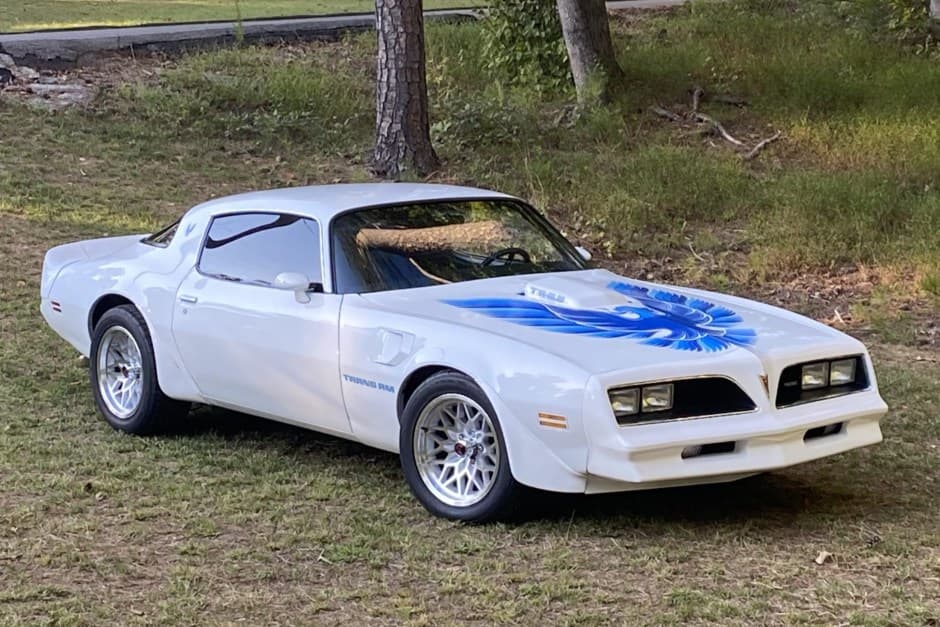1979 Pontiac Firebird (1970-1981) sold for $24,250
