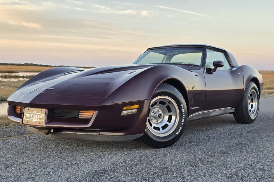 1980 Chevrolet Corvette C3 sold for $23,305