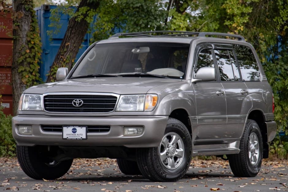 2002 Toyota Land Cruiser 100-Series sold for $33,750