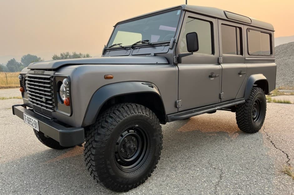 1999 Land Rover 110 / Defender 110 (Euro Spec) sold for $50,000