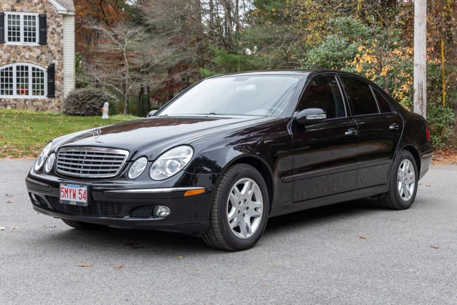 2005 Mercedes-Benz W211 E-Class sold for $18,500