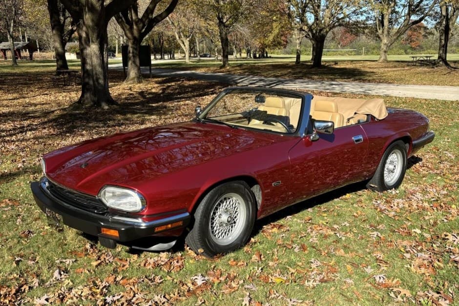 1993 Jaguar XJS sold for $28,750