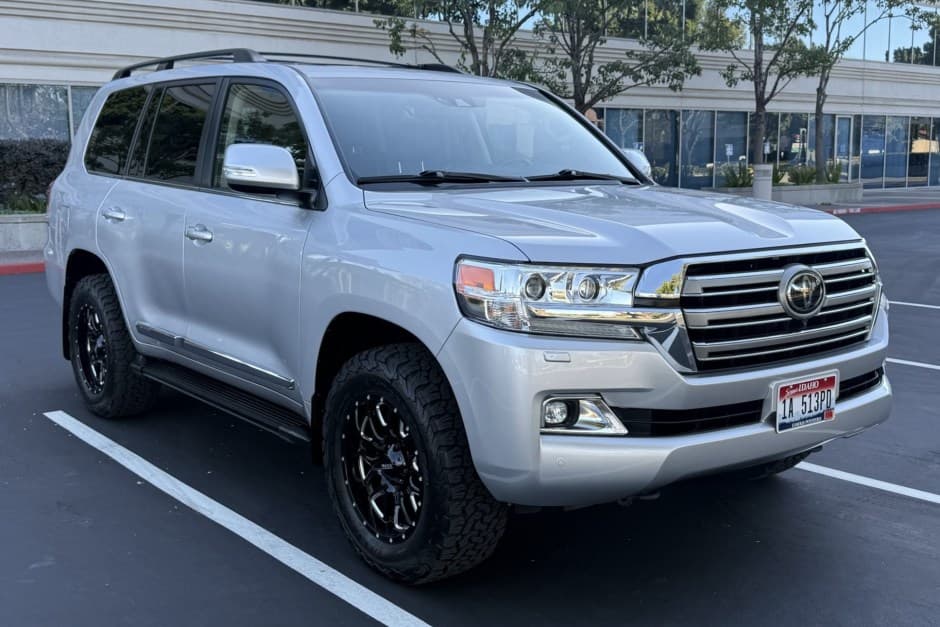 2017 Toyota Land Cruiser 200-Series sold for $54,000