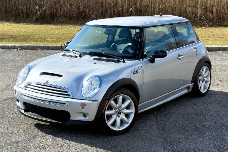 2002 Mini R53 Cooper S sold for $5,900