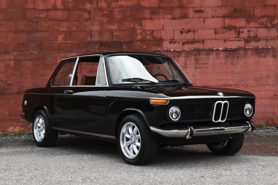 1976 BMW 2002 sold for $23,750