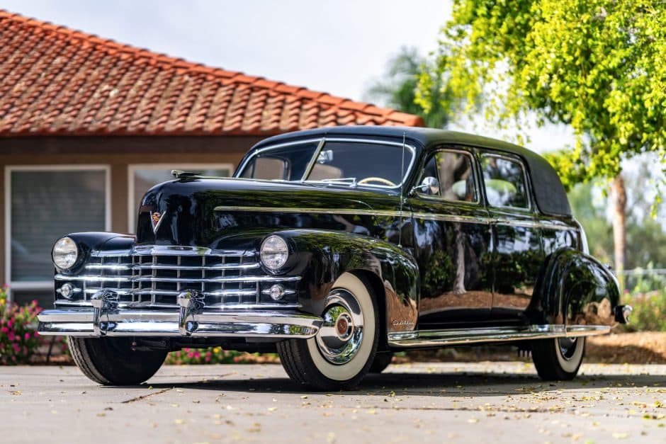 1947 Cadillac Series 75/Fleetwood sold for $27,600