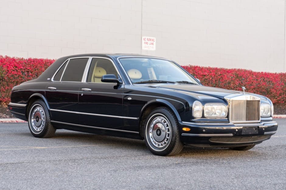 2000 Rolls-Royce Silver Seraph sold for $16,500