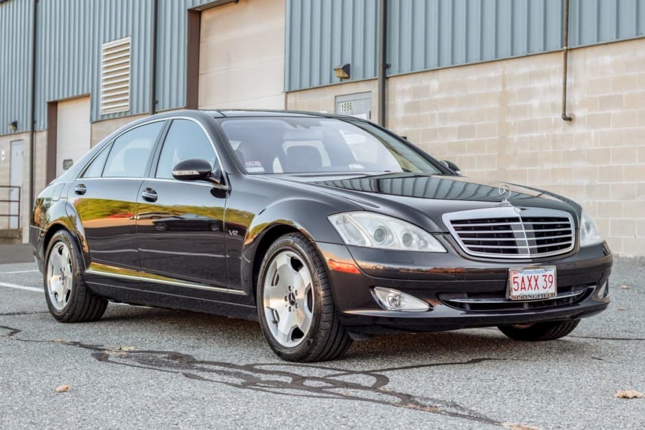2008 Mercedes-Benz W221 S-Class sold for $11,500