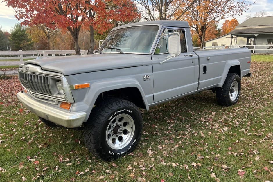 1982 Jeep Pickup sold for $26,000