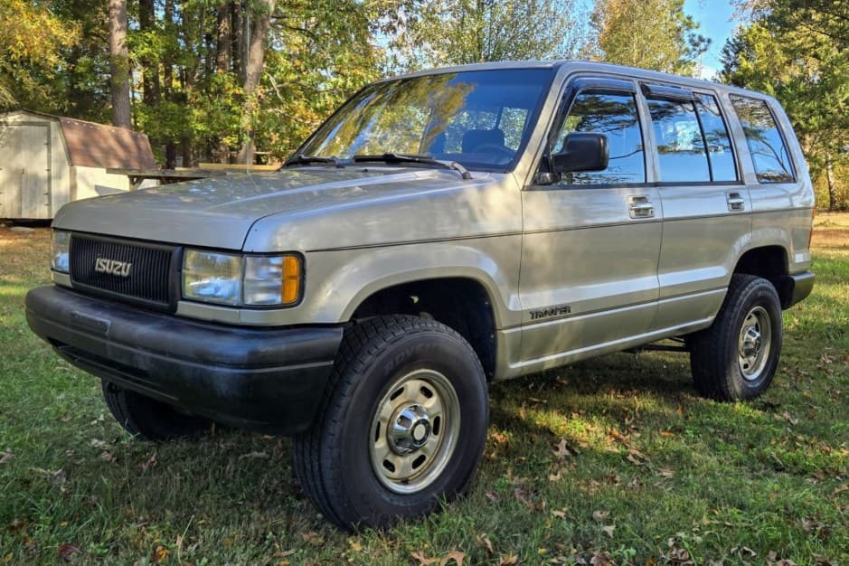 1994 Isuzu Trooper sold for $10,000