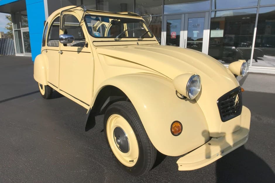 1987 Citroen 2CV sold for $12,500