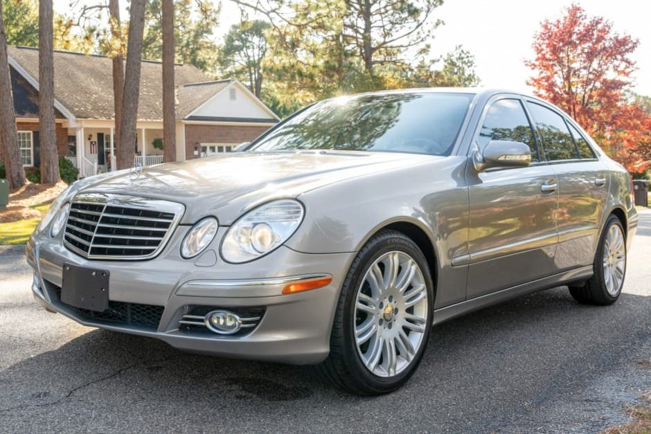 2008 Mercedes-Benz W211 E-Class sold for $12,000