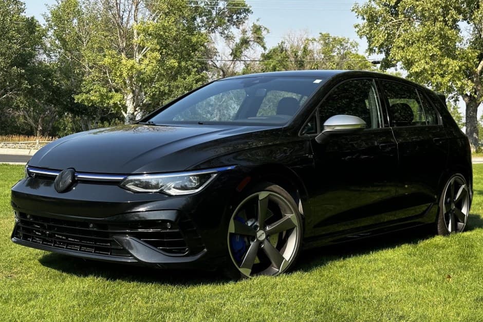 2022 Volkswagen Golf R sold for $33,750