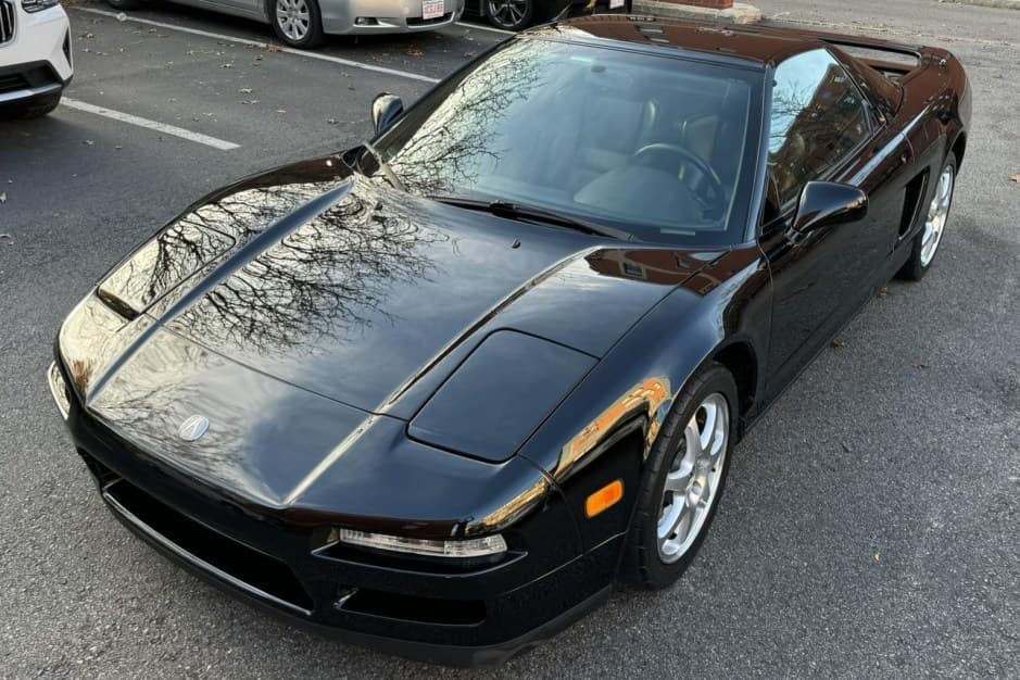 2001 Acura NSX NA2 sold for $100,000