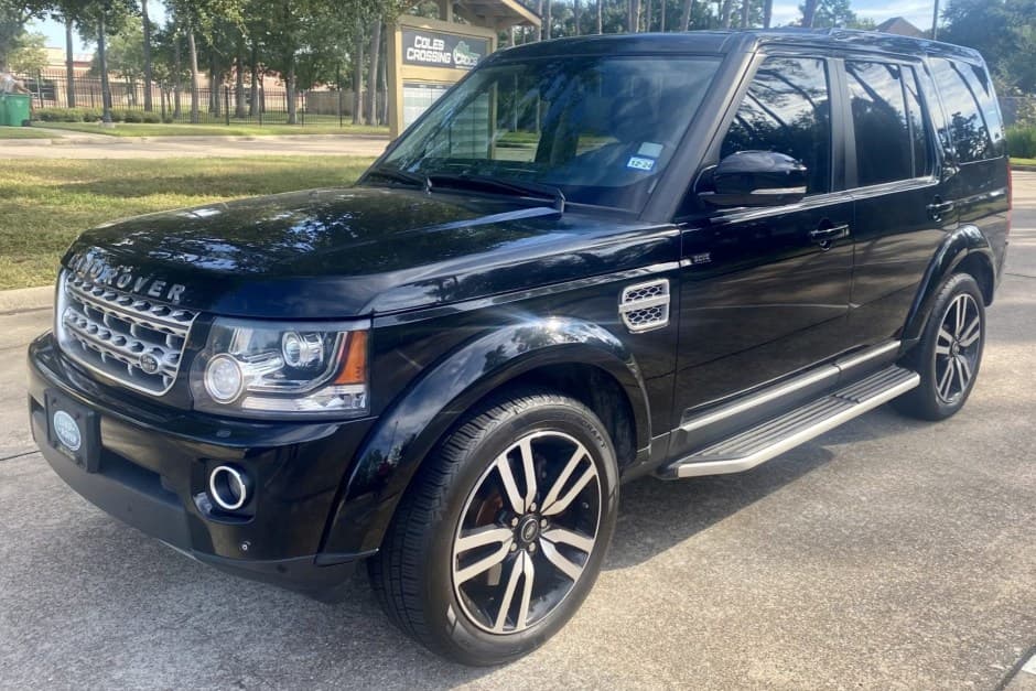 2015 Land Rover LR4 sold for $17,500